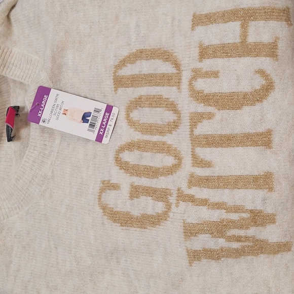 Vince Camuto Cream and Gold Crew Neck Sweater - Picture 5 of 7